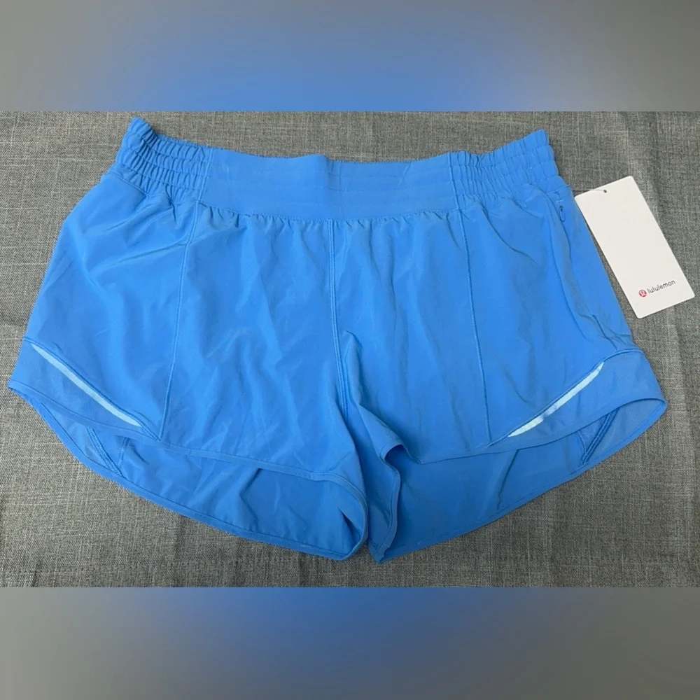 Lululemon Hotty Hot HR Short 2.5 inch Lined. NWT POOL. - Picture 2 of 5